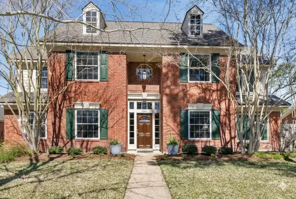 15911 Manor Square Drive, Houston, TX 77062