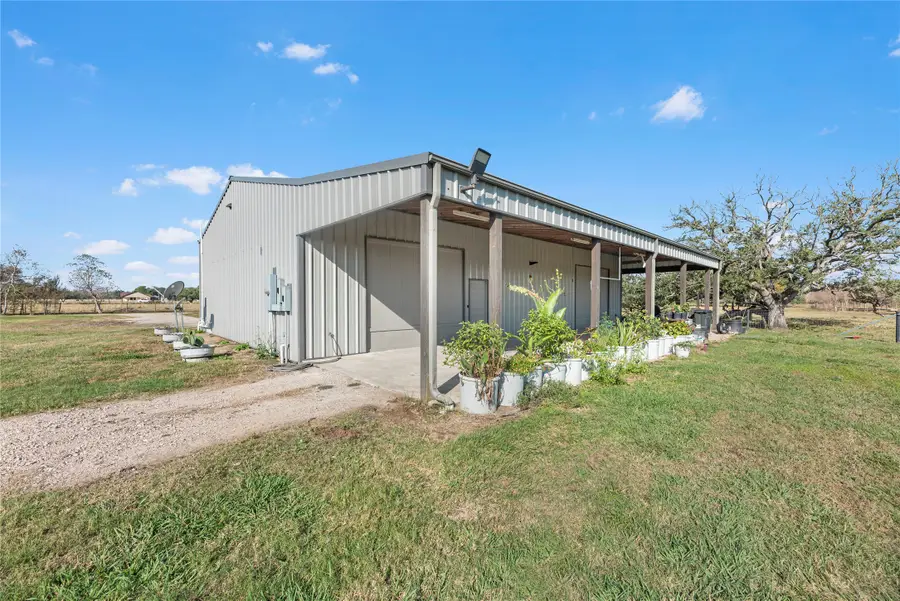 1210 County Road 32, Angleton, TX 77515 - Image #3
