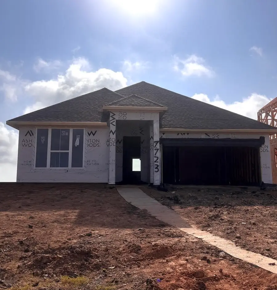 7723 Jade Crest Drive, Angleton, TX 77515 - Image #2