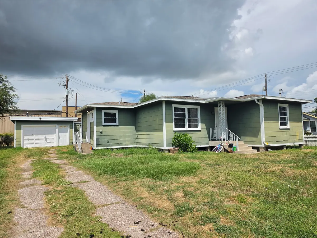 5902 Avenue S 1/2, Galveston, TX 77551 - #1