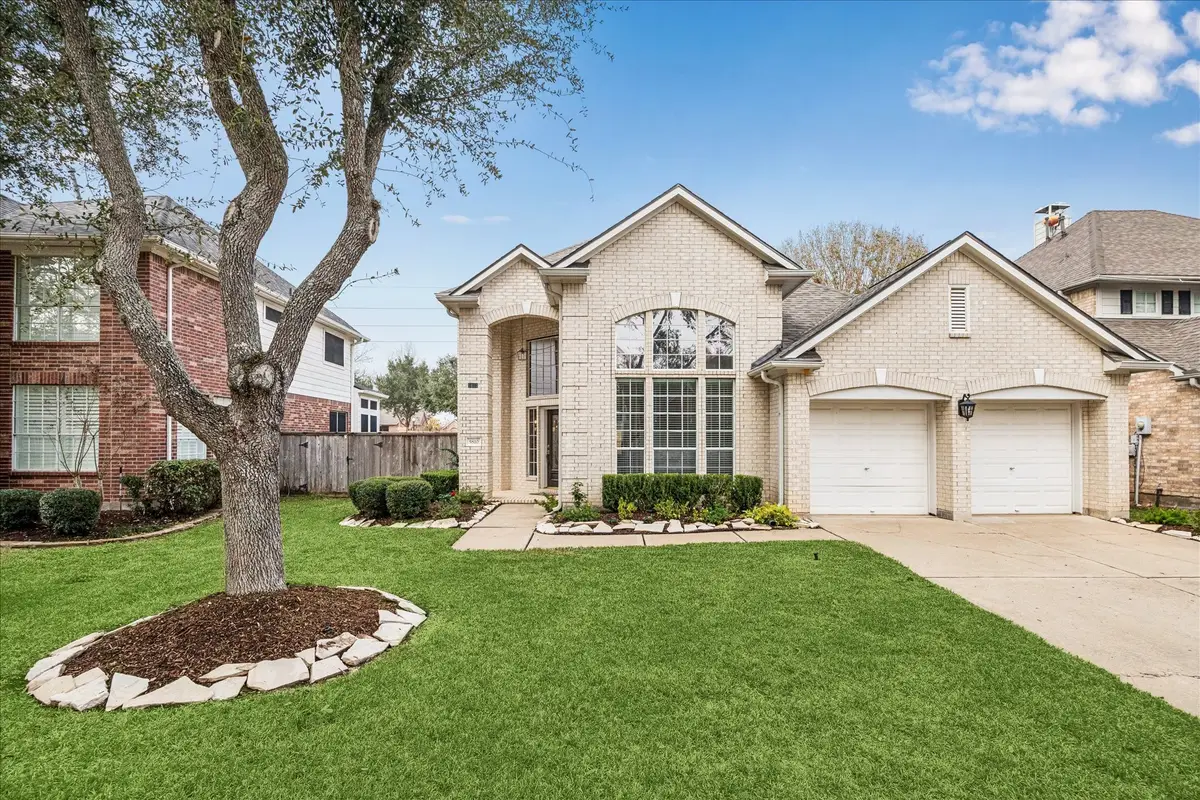5810 Brook Bend Drive, Sugar Land, TX 77479 - Image #1