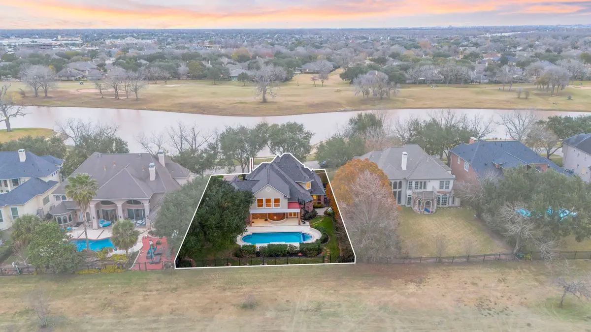 7322 Greatwood Lake Drive, Sugar Land, TX 77479 - #1