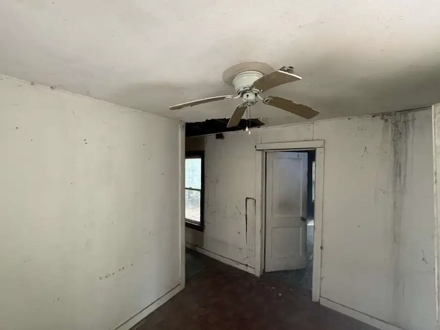 712 Park Street, Sinton, TX 78387 - Image #3