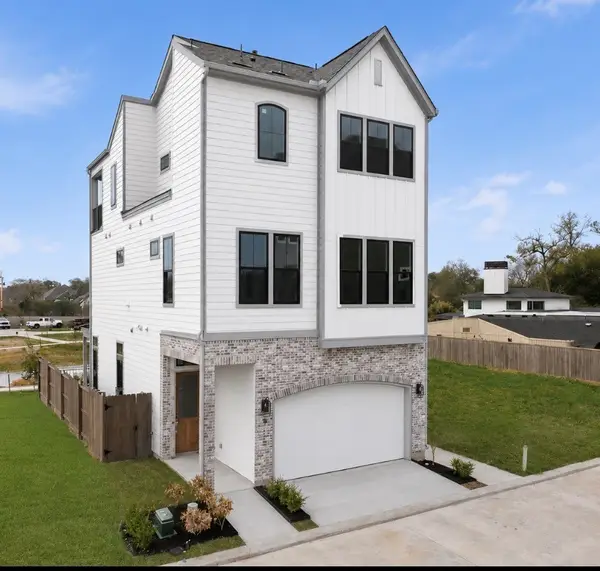 8705 Padua Lane, Houston, TX 77055