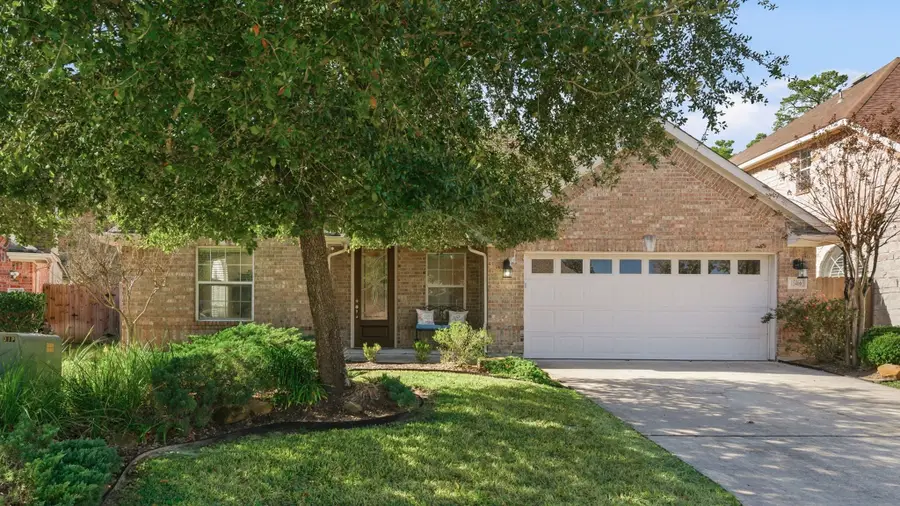 15466 Mansion Woodland Drive, Conroe, TX 77384 - Image #2