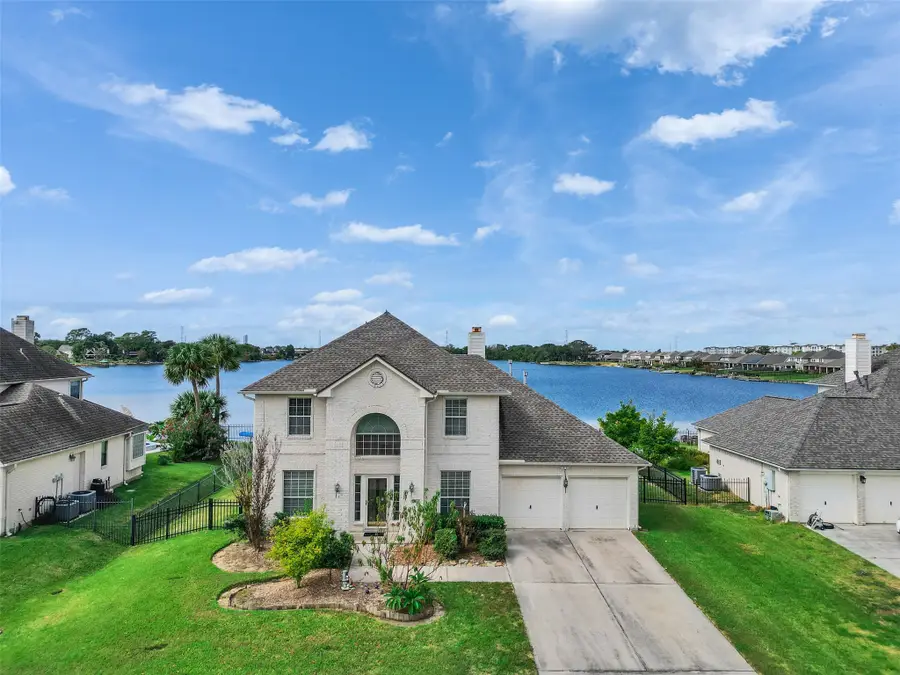 1930 Waters Edge Lane, Seabrook, TX 77586 - Image #3