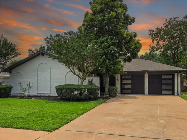 145 Dogwood St Street, Sugar Land, TX 77478