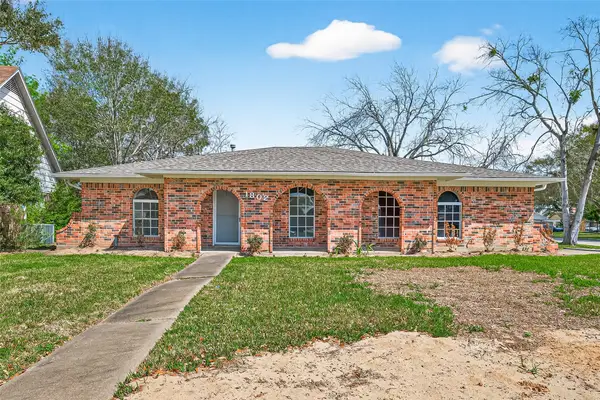 1802 Terrence Drive, Stafford, TX 77477