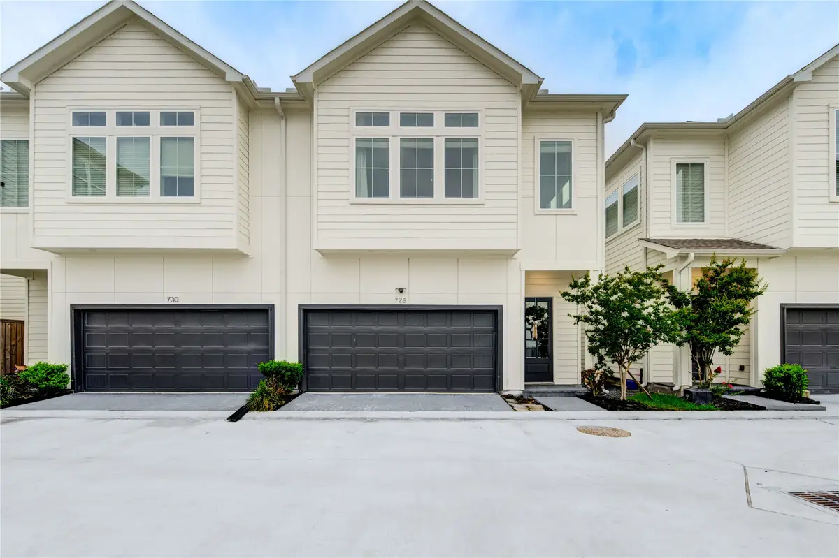 728 Carriage Knolls Drive, Houston, TX 77008 - Image #1