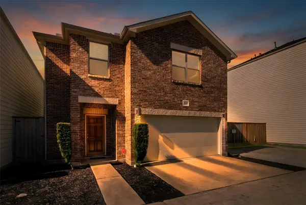 3719 Main Aspen Drive, Houston, TX 77025