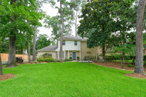 6 Willowherb Court, The Woodlands, TX 77380