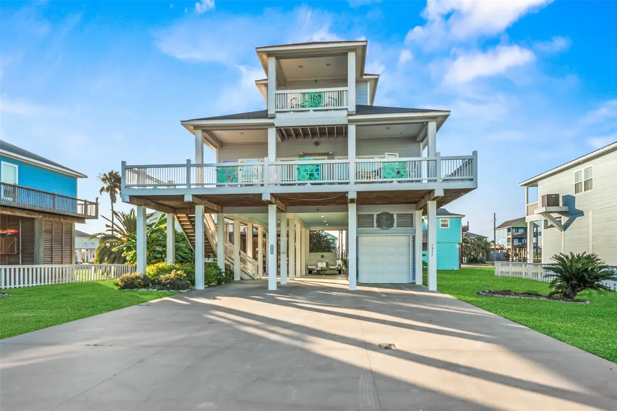 1977 Avenue I, Crystal Beach, TX 77650 - #1