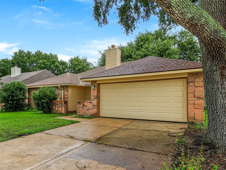15818 Castorglen Drive, Webster, TX 77598 - #3