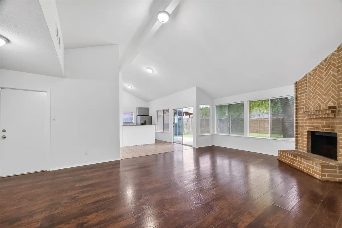 1122 Woodbridge Avenue, Pearland, TX 77584 - #1