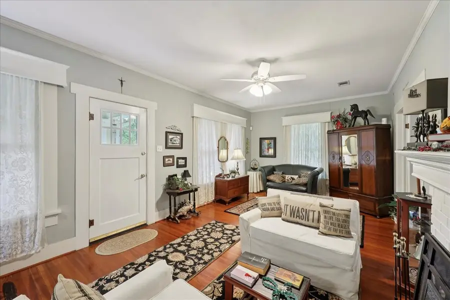 606 W Cherry Avenue, Orange, TX 77630 - Image #3