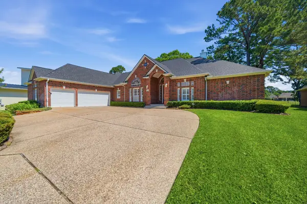 1151 Bentwater Drive, Montgomery, TX 77356