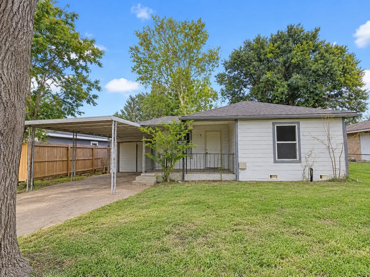 2309 Avenue F, Dickinson, TX 77539 - #1