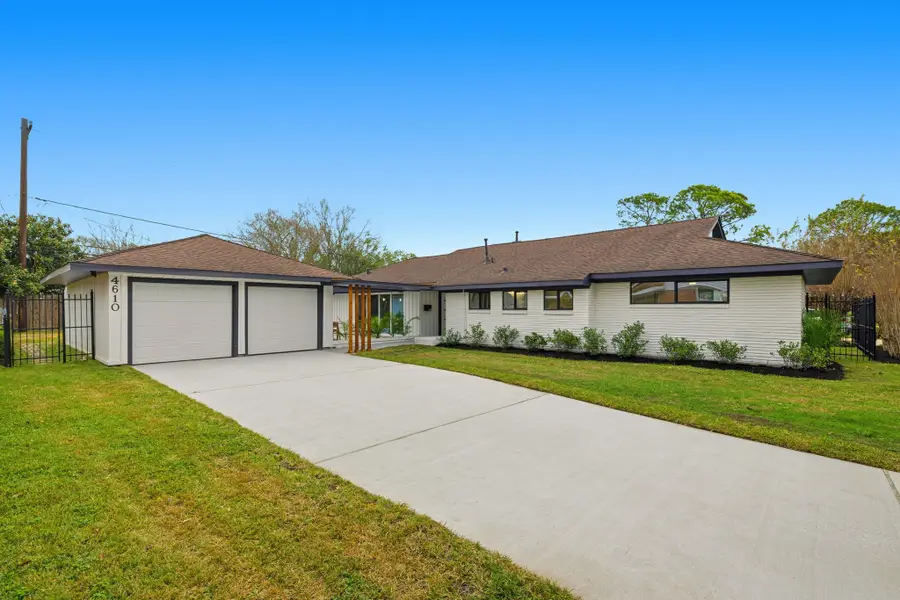 4610 Creekbend Drive, Houston, TX 77035 - Image #2