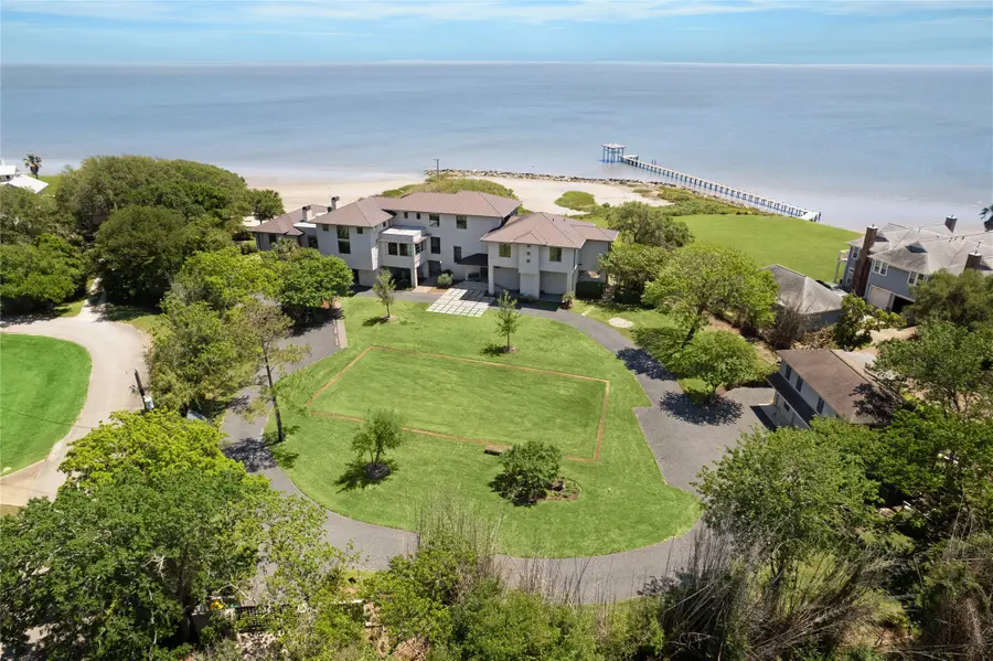 633 Quintana Roo Place, Seabrook, TX 77586 - Image #2