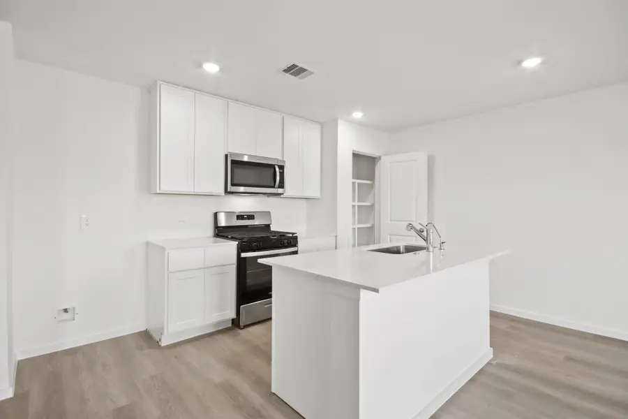 4532 Nevada Falls Drive, Conroe, TX 77303 - Image #2