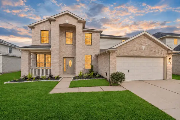 5227 Meadow Canyon Drive, Sugar Land, TX 77479