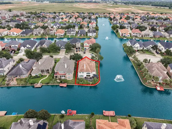 14242 Ashmore Reef Court, Sugar Land, TX 77498