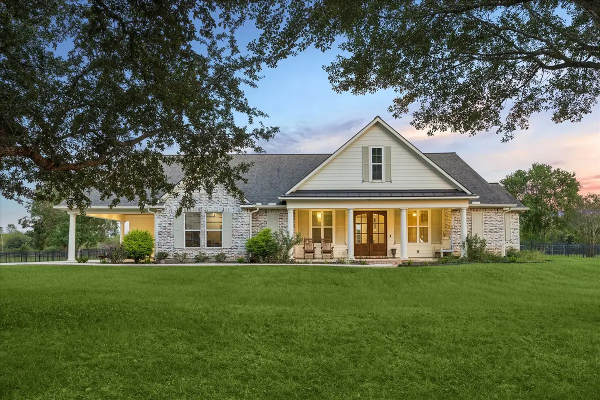 3712 Quail Circle, Sealy, TX 77474 - #1