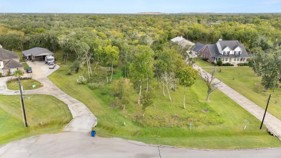 31919 Redfish Trail, Richwood, TX 77515 - Image #2