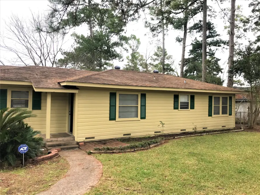 1015 Pear Drive, Huntsville, TX 77320 - #2