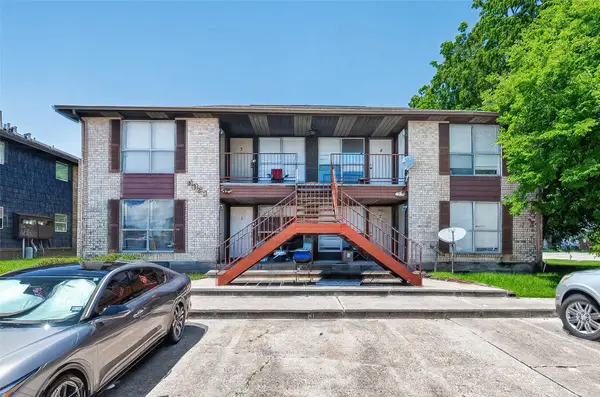 4021 Briar Hollow Drive, Dickinson, TX 77539