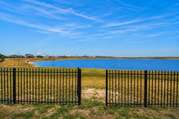 1310 Bison View Lane, Sealy, TX 77474