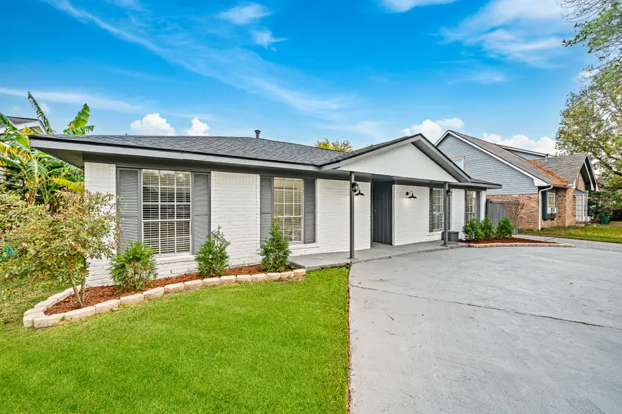 12007 Sharpcrest Street, Houston, TX 77072 - Image #2