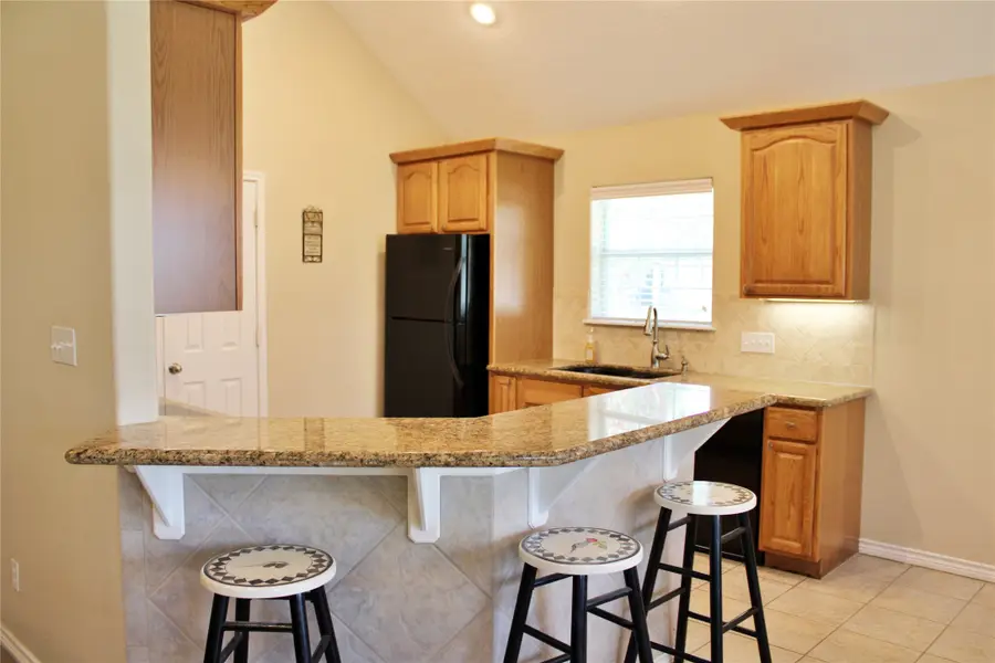 110 S River Drive, Columbus, TX 78934 - #3