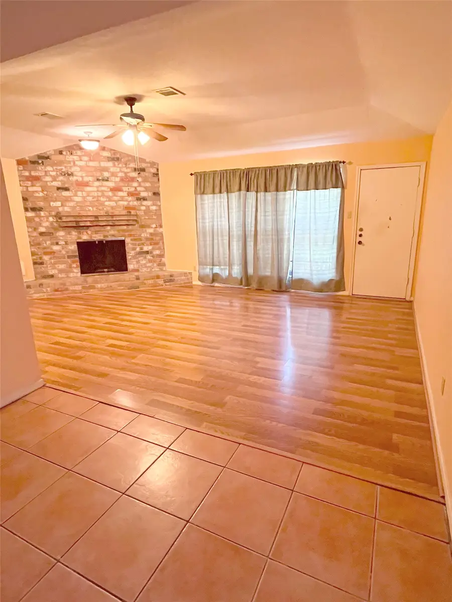 7931 Southmeadow Drive, Houston, TX 77071 - #3