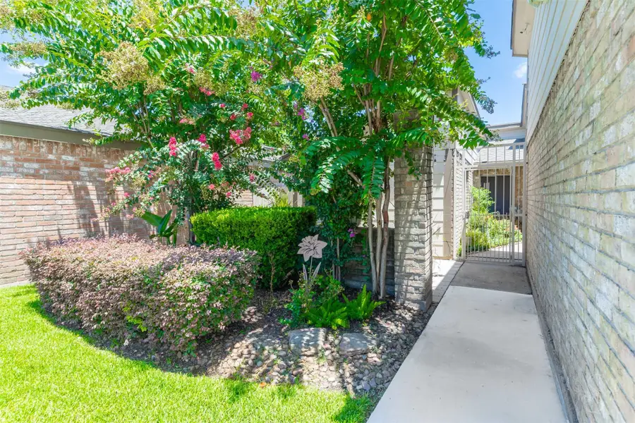 6339 Briar Terrace Dr, Houston, TX 77072 - #2