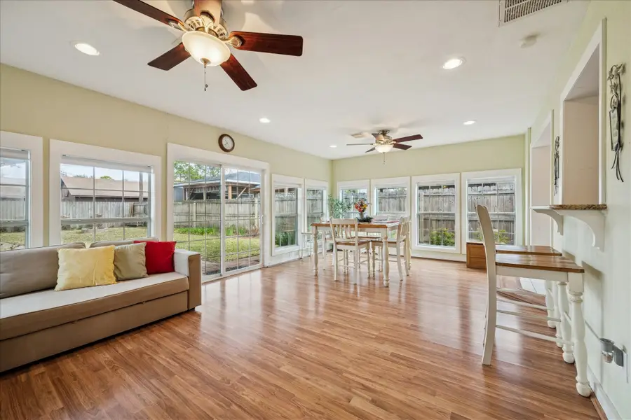 6319 Crestside Drive, Pasadena, TX 77505 - #2