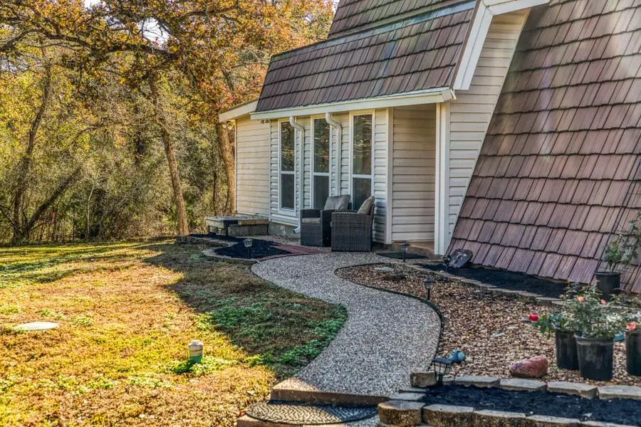 2830 Spanish Oaks Drive, Brenham, TX 77833 - Image #2