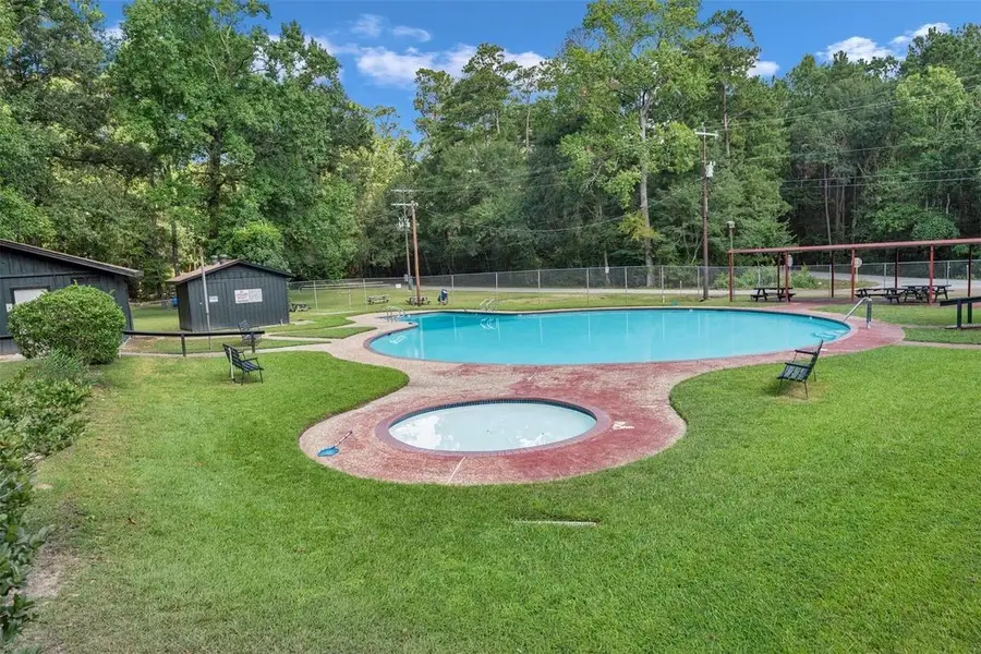 15734 Holly Dr, Montgomery, TX 77356 - #2