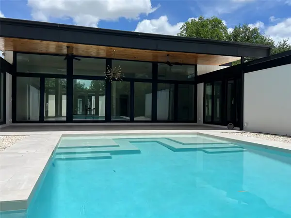 5127 S Braeswood Boulevard, Houston, TX 77096