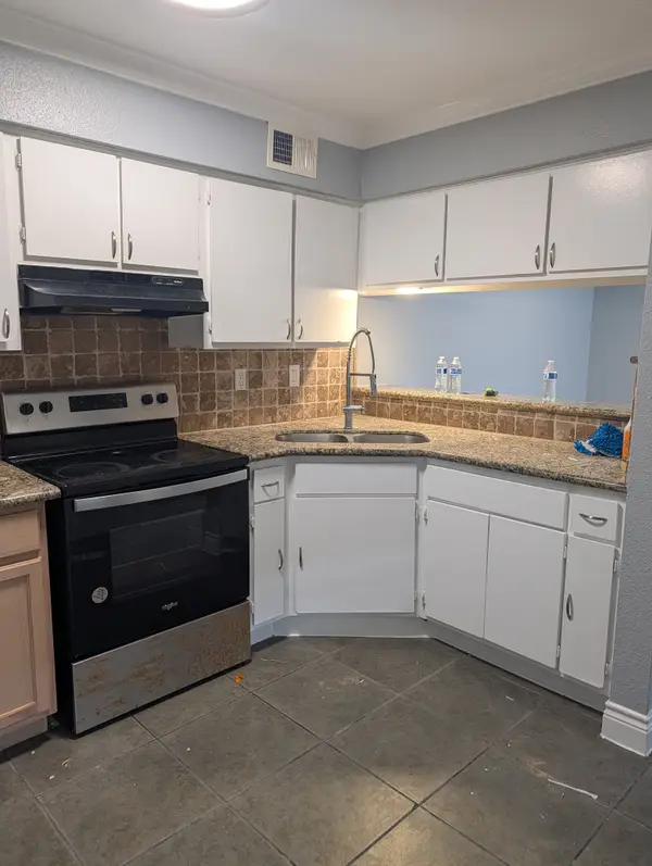 9000 Bissonnet Street #7, Houston, TX 77074