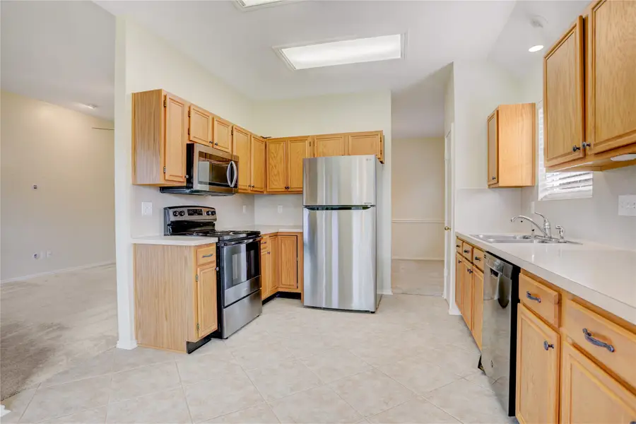 2614 S Peach Hollow Circle Circle, Pearland, TX 77584 - Image #3