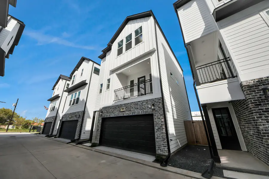 717 Marcella Street #E, Houston, TX 77091 - Image #3