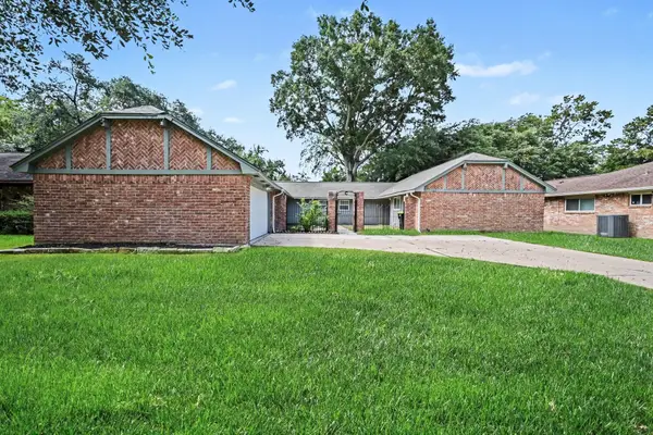 12615 Amado Drive, Houston, TX 77065
