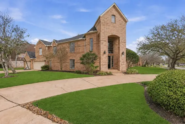 1711 Forestlake Drive, Sugar Land, TX 77479