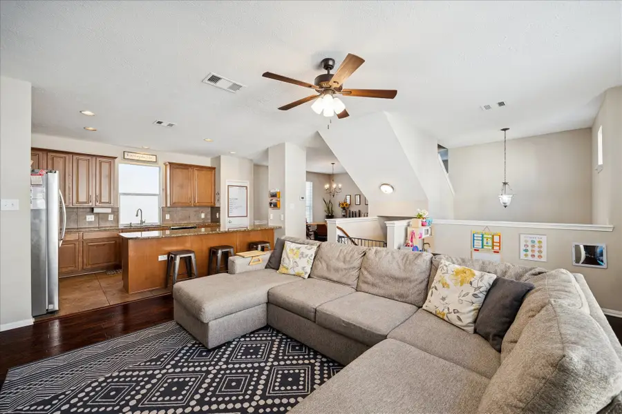 3332 Masters Point Drive, Houston, TX 77091 - #2