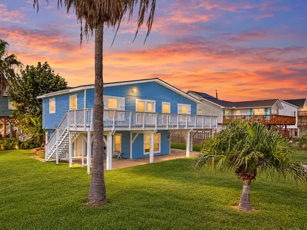 16622 Captain Kidd Road, Jamaica Beach, TX 77554