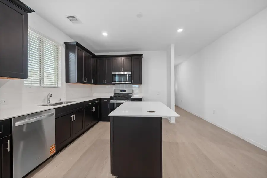 9015 Cedar Crescent Drive, Baytown, TX 77521 - Image #3