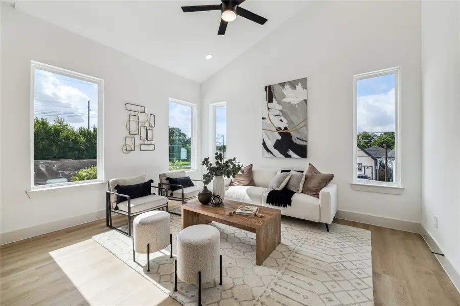 426 Calloway Street #A/B, Houston, TX 77029 - #2