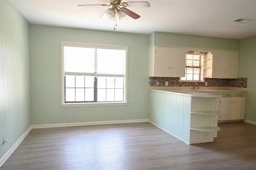 713 Burleson Street, Brenham, TX 77833 - #3