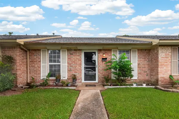2316 Buchanan Drive, Baytown, TX 77520